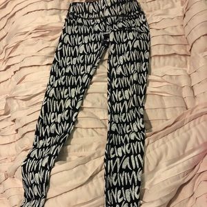 Black and white love Ivivva Leggings